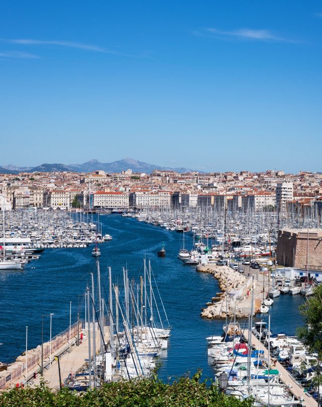 ✨ Le célèbre Vieux-Port de Marseille, un port renommé et historique dans le sud de la France! 📸

✨ Marseille's famous Vieux-Port, a renowned and historic port. South of France 📸

'Take Nothing but Photos, Leave Nothing but Footprints'⁠

📸 Nikon D850 - Nikkor 50mm
1/500sec ⎸ f/8,0 ⎸ ISO 64
🖥 Adobe Photoshop Lightroom
@lightroom @nikonfr @beautifulmarseille 

#Marseille #Panorama #Travel #France #capturethemoment #myperspective #beautifuldestinations #TravelNow #Globetrotter #visitsouthoffrance #regionsud #explore_regionsud #regionsudpaca #laProvence #cheznousamarseille #provence #southoffrance #paca #igersmarseille #suddelafrance #sud #ThroughTheLens #justshoot #choosemarseille